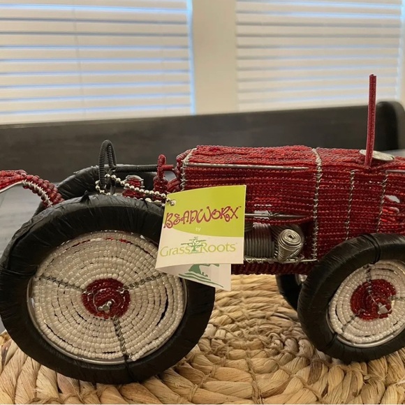 Grass Roots Creations Tractor [Beadworx Sculpture] Red - Picture 6 of 6